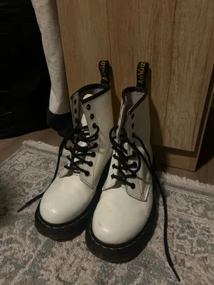 Dr. Martens thumbnail 2