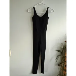 OFFLINE by‎ Aerie Real Me Black V-Neck Activewear Jumpsuit Womens XS 3471 thumbnail 2