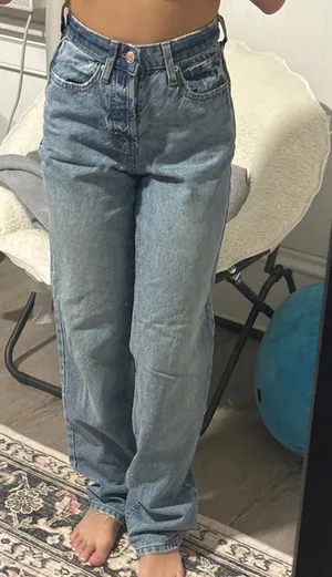 High waisted jeans thumbnail 1