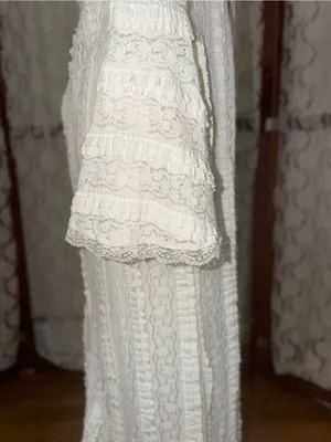 SheIn Pretty Jeta Ari Tea Break Off-Shoulder Ivory Knit Wedding Dress thumbnail 6