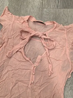 Abercrombie & Fitch Sheer Light Pink Ruffle Sleeve Tie-Neck Blouse Womens Size S thumbnail 5