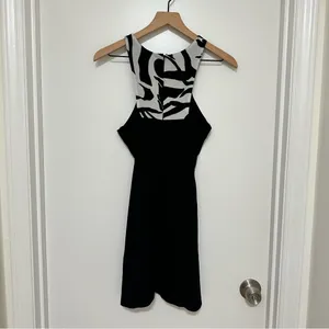 PNIINA | Black and White‎ Zebra Print Dress thumbnail 2