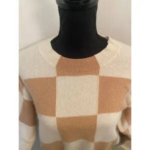 AQUA Cashmere Brushed Cropped Check Sweater Tan Cream Neutral Pullover Crewneck thumbnail 3
