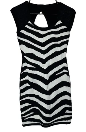 Forever 21 Black & White Zebra Print Sleeveless Bodycon Dress Size M‎ thumbnail 1