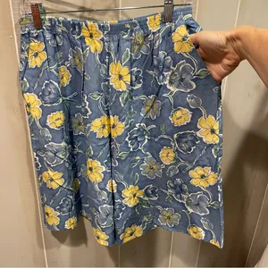 Cute flowy pull on grannycore mom shorts pockets bermuda Blue Size 14 thumbnail 7