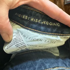 American Eagle dark wash highest rise normcore 10 short jeggings thumbnail 2