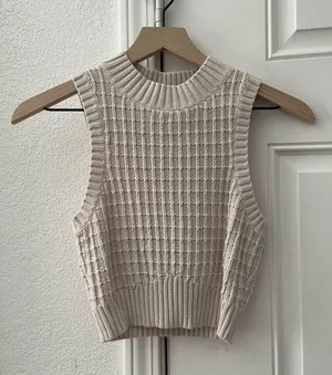 PacSun Vest Cropped Sweater LA Hearts Cream thumbnail 1