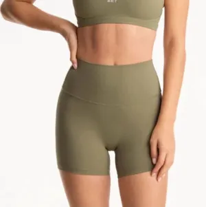 EUC SET Active sportbody bike shorts - pistachio thumbnail 1