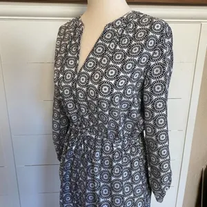 LOFT Outlet Black White‎ Geometric Medallion V-Neck Drawstring Waist Dress XS thumbnail 7