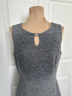 White House Black Market Sleeveless Round Neck Ruffle Hem Shift Black Size 4 thumbnail 2