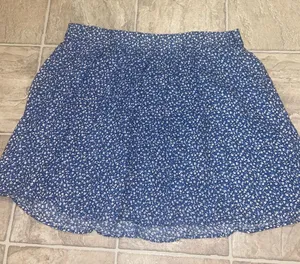 Old Navy Blue/White Design Skirt thumbnail 1