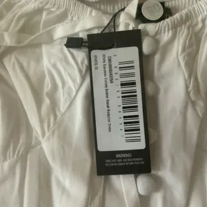 PrettyLittleThing White Long Sleeve Bodycon Dress thumbnail 5