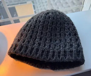 Chunky Knit Red Beanie thumbnail 1
