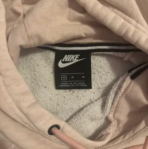 Hoodie thumbnail 3