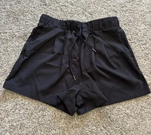 Halara HR Pleated Yoga Shorts 3" size small NWT thumbnail 1