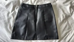 Forever 21 Black High-Waisted Faux Leather Mini Skirt - Size M thumbnail 2