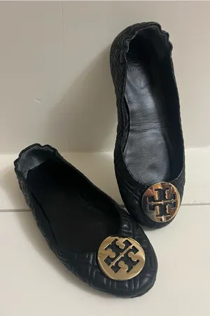 Tory Burch Black Quilted Leather Gold Logo Ballet Flats 8.5 thumbnail 1
