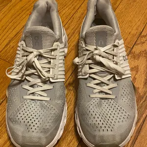 On Running Cloudswift Women’s Size 11 Glacier/White 41.99579‎ Road Running thumbnail 2
