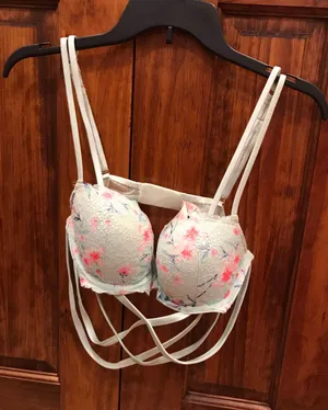 Floral Strappy Date Push-Up Bra thumbnail 1