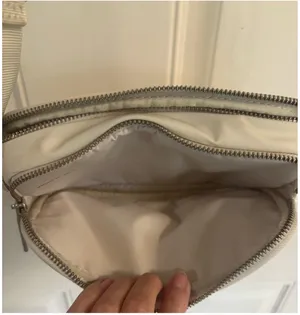 Lululemon 2L Solid Light IvoryCrossbody Camera adjustable strap Bag thumbnail 8