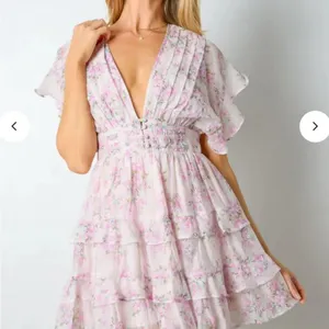 Vestique Light Pink Floral Mini Dress thumbnail 1