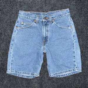 VTG 90s Levi’s 550 Relaxed Denim Shorts Orange Tab Distressed 26 (tag 28) Jorts thumbnail 1