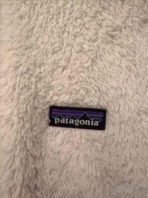 Patagonia Women’s Cream Sherpa Full-Zip Jacket thumbnail 3