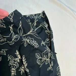 Ann Taylor LOFT Black Floral Sequins A-Line Skirt Size 4 Knee Length thumbnail 6