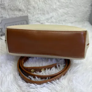 Vintage COACH y2k 2002 9123 Legacy Khaki Leather Canvas Crossbody Shoulder Bag thumbnail 8
