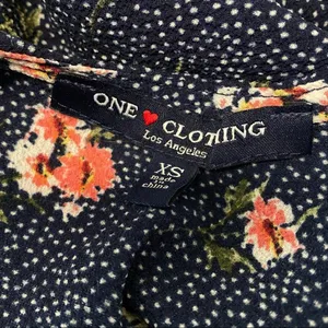 One Clothing XS Blue Dots Floral Top Tie Side thumbnail 3
