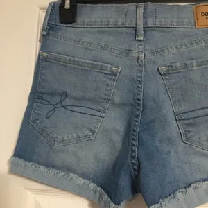 Denizen Levi’s cut off cuffed jean shorts women’s 26” waist high rise shortie‎ thumbnail 10