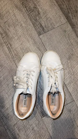 Steve Madden Sneakers thumbnail 3
