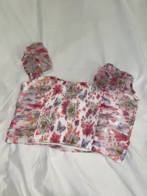 Hello Molly Floral Crop Top From thumbnail 4