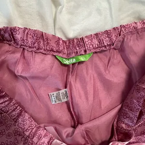 🆕 Delta Rose Floral Lounge Pants thumbnail 2