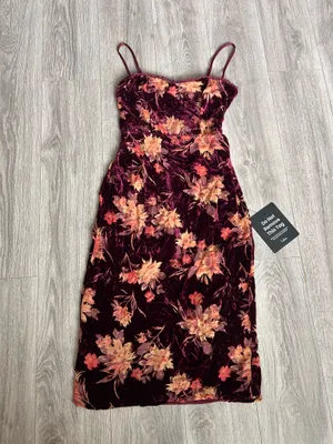 New Lulus Erisa Burgundy Velvet Floral Burnout Midi Dress Size Medium MSRP $88 thumbnail 6