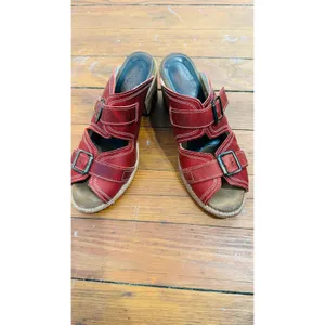 FREEBIRD Red Leather Caprice Buckle Detail Open Toe Sandal Block Heel size 10 thumbnail 4