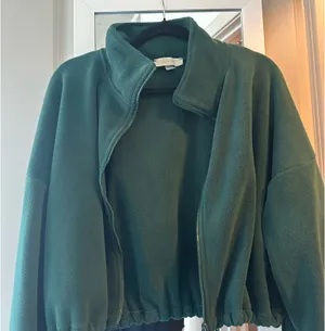 Green Zip-Up jacket Amazon  thumbnail 1