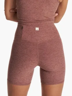 Vuori Clean Elevation Shorty biker shorts
Hazelnut Heather small thumbnail 1