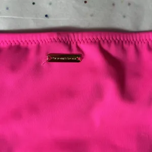 Victoria's Secret Pink Triangle Bikini thumbnail 5