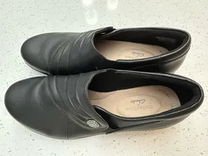 Clarks Women’s Loafers 6 1/2 M Black Leather thumbnail 7