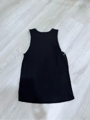 Old Navy Black Tank with White Scalloped Trim thumbnail 2