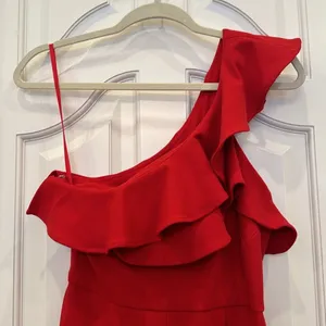 Gianni Bini Red One Shoulder Jumper thumbnail 2