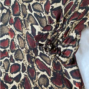 ZARA WMN'S Animal Print‎ Shirt Flowy V-neck Top Blouse S NWOT thumbnail 14