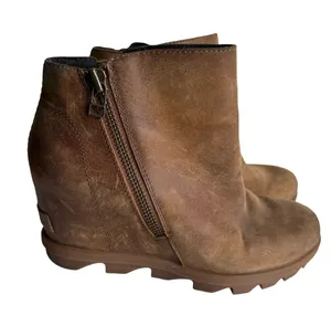 Sorel Women's Joan Rhapsody Zip Women's Wedge Boots Sz 8 thumbnail 1