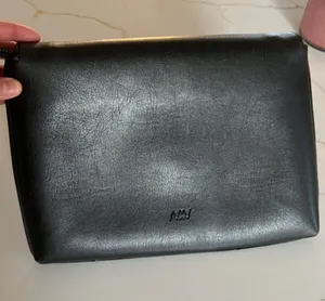 Matt and Natt Envelope Vegan Clutch Bag Missing Strap in Black thumbnail 4
