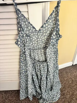 Dress thumbnail 2