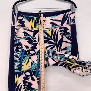 Old Navy Legging‎ Size XL Capri Floral Workout Performance Gym Yoga Performance thumbnail 13