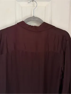 Gap NWT!! Women’s Satin Relaxed Button Down Shirt in Chocolate Brown thumbnail 6