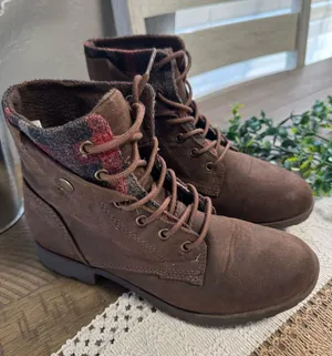 Brown booties Size 7.5 thumbnail 1