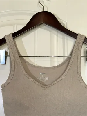 Pro-Fit Seamless Ribbed Sports Bra L NWOT Biege thumbnail 2